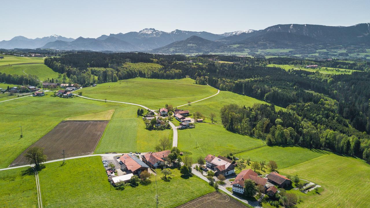 Hotel Alpenblick Riedering Extérieur photo